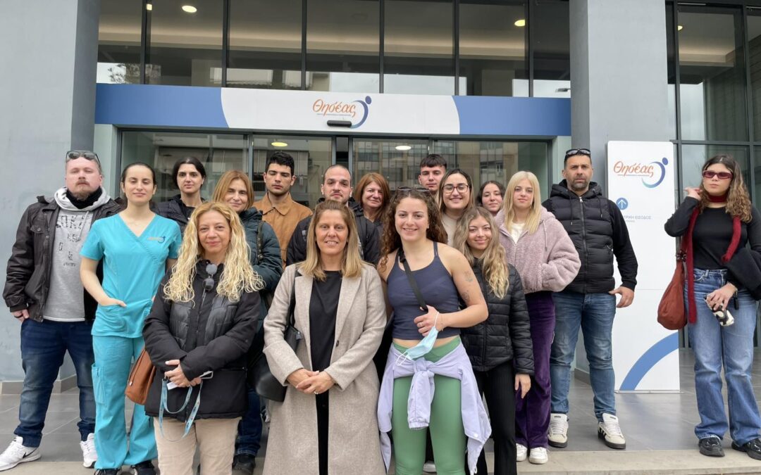 Σπουδαστές της ΣΑΕΚ Πολυδύναμης Μονάδας Ψυχικής Υγείας Αττικής στον Θησέα